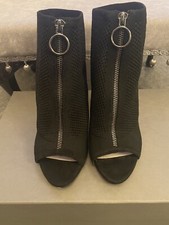 Zara Zip Front Shoe Boots Size 4