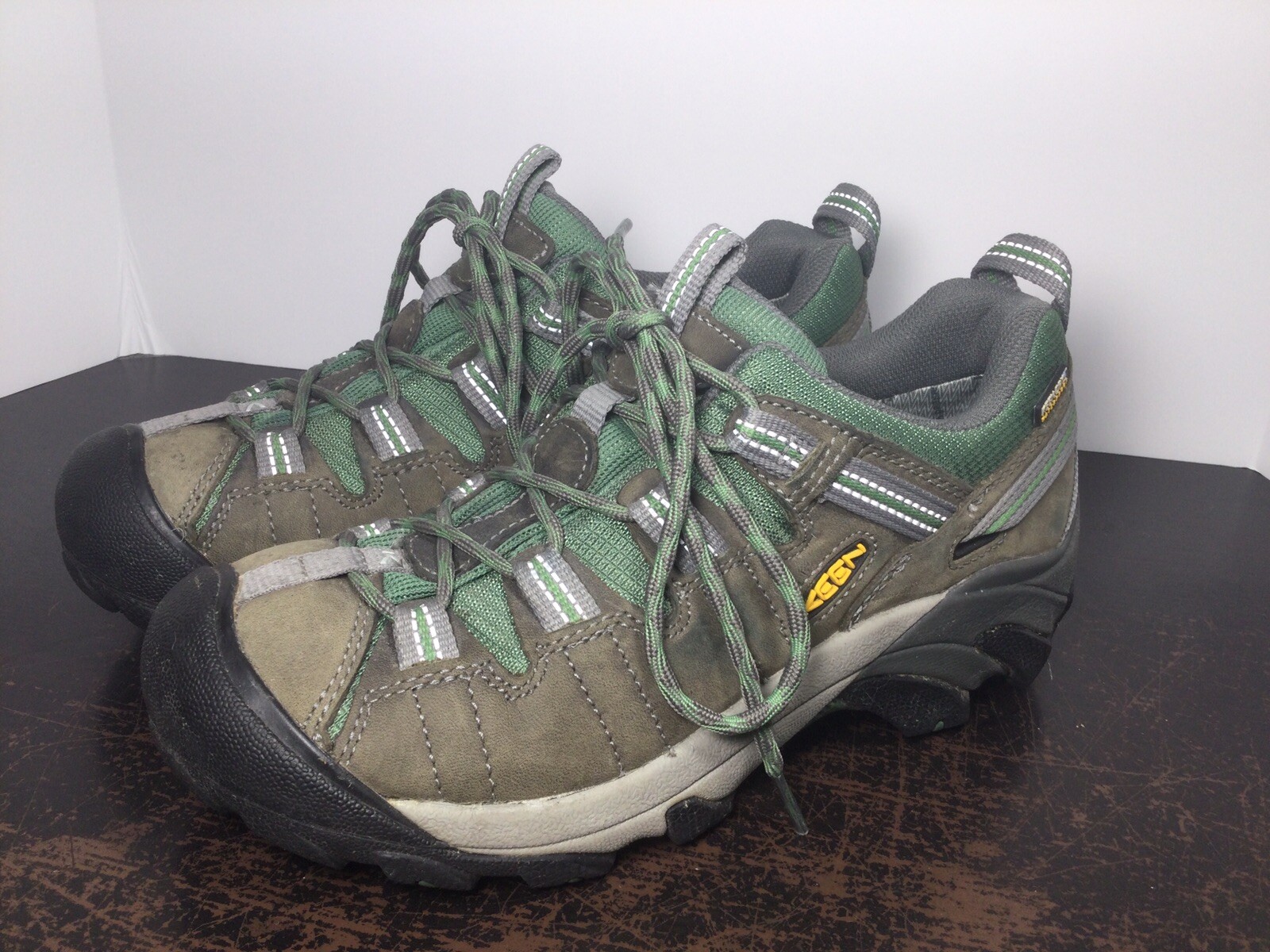 Stivali da trekking verdi impermeabili Keen Targhee II da donna taglia 7 5