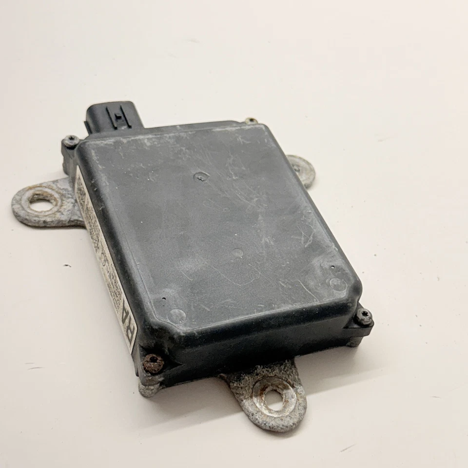 Toyota RAV4 2016 módulo sensor de punto ciego 88162-0R020 OEM Foto 2 de 4