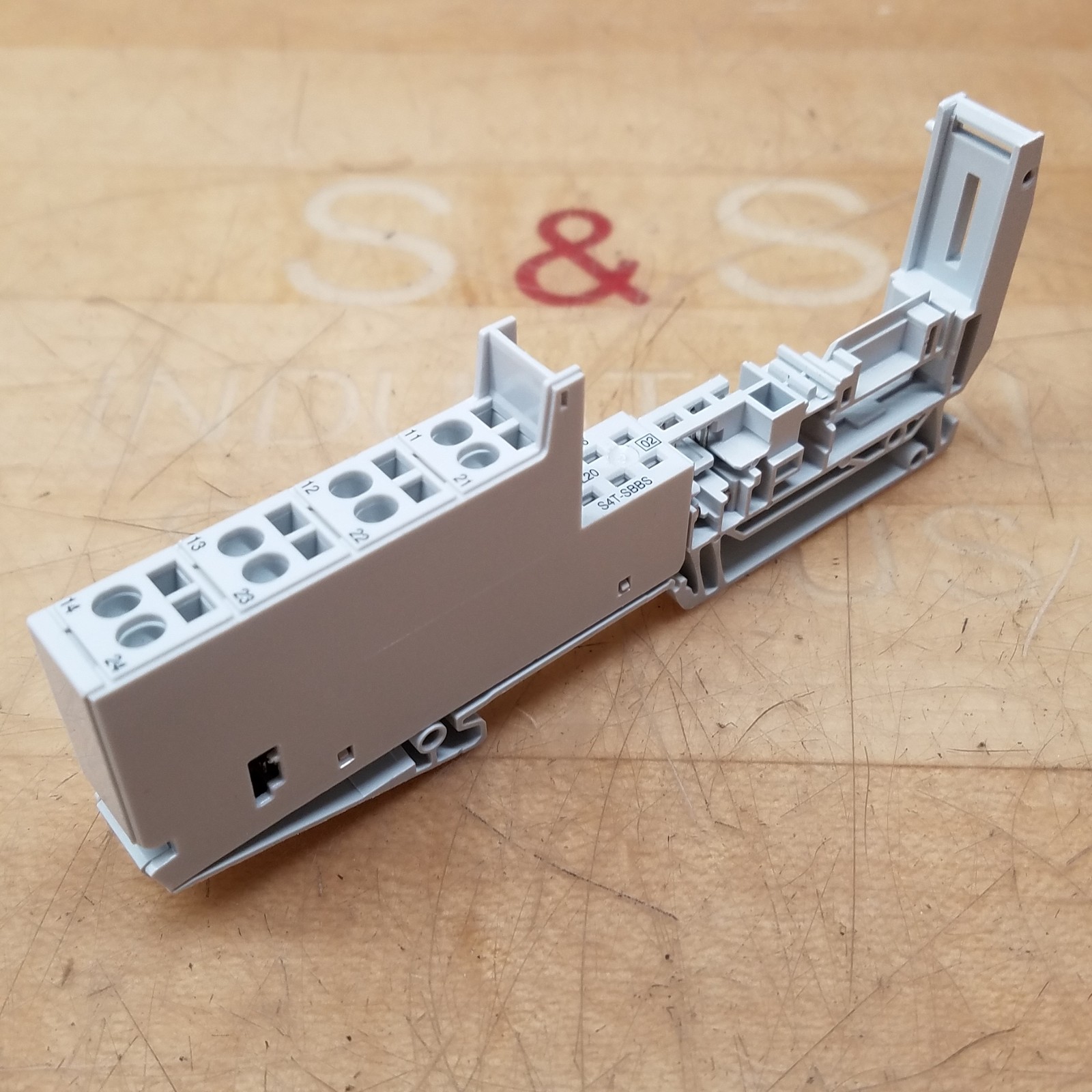 Turck BL20-S4T-SBBS I/O Module - USED