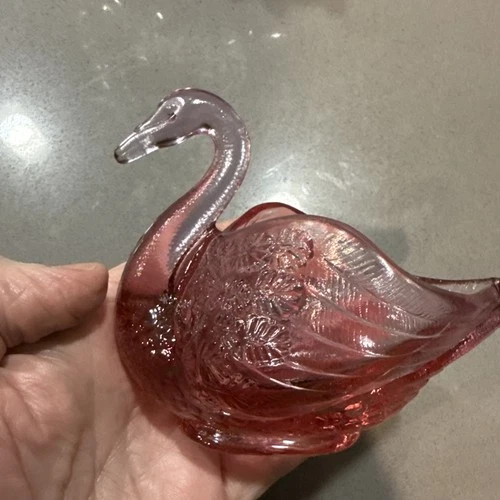 Fenton Pink Rose Swan Glass Figurine Trinket Dish Salt Dip 3.75” X 5” Mauve