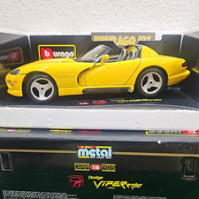 Bburago Diamond 1:18 Dodge Viper RT/10 1993 Diecast Yellow w/ Case