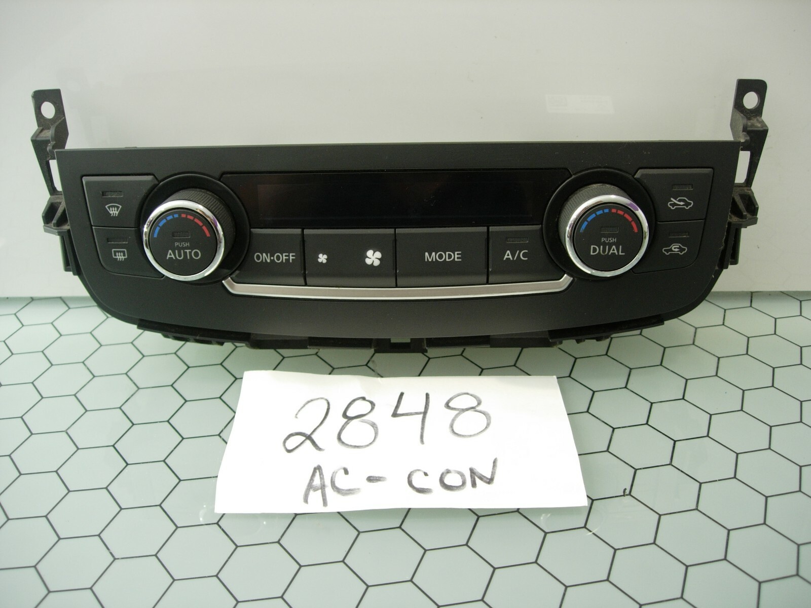 16 17 Nissan Altima  AC and Heater Control 27500-9H50A Used Stock #2848-AC 