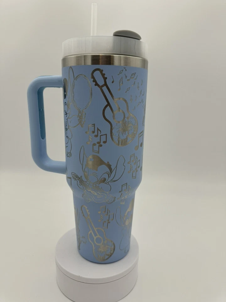 Ukelele musical vaso aislado grabado con láser Disney Stitch 40 oz - Stitchvis Foto 2 de 4