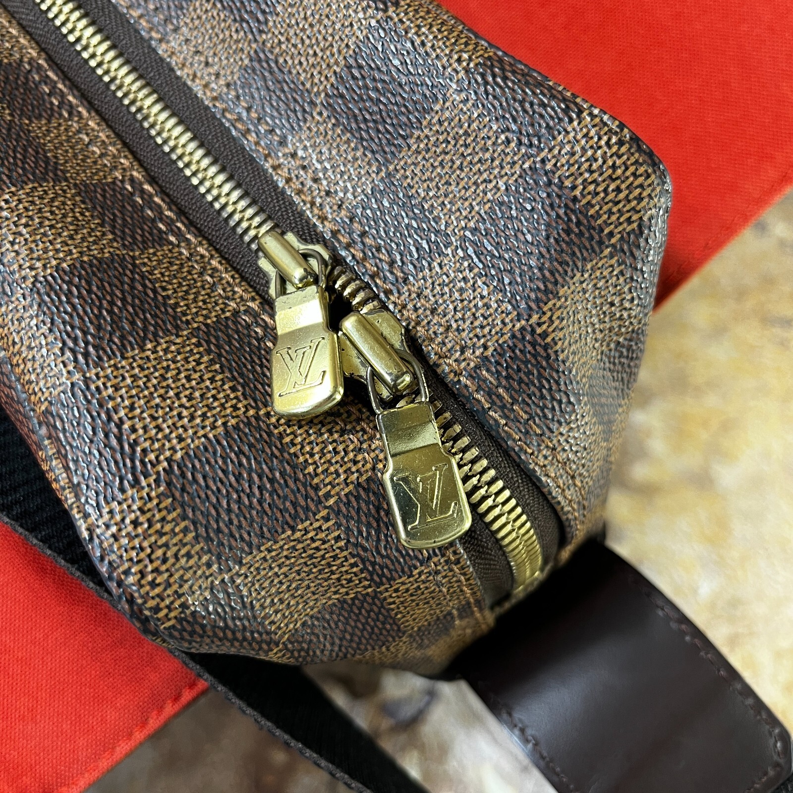 Louis Vuitton Naviglio Daimer Ebene Crossbody / Shoulder Bag Brown Messenger Bag thumbnail 7