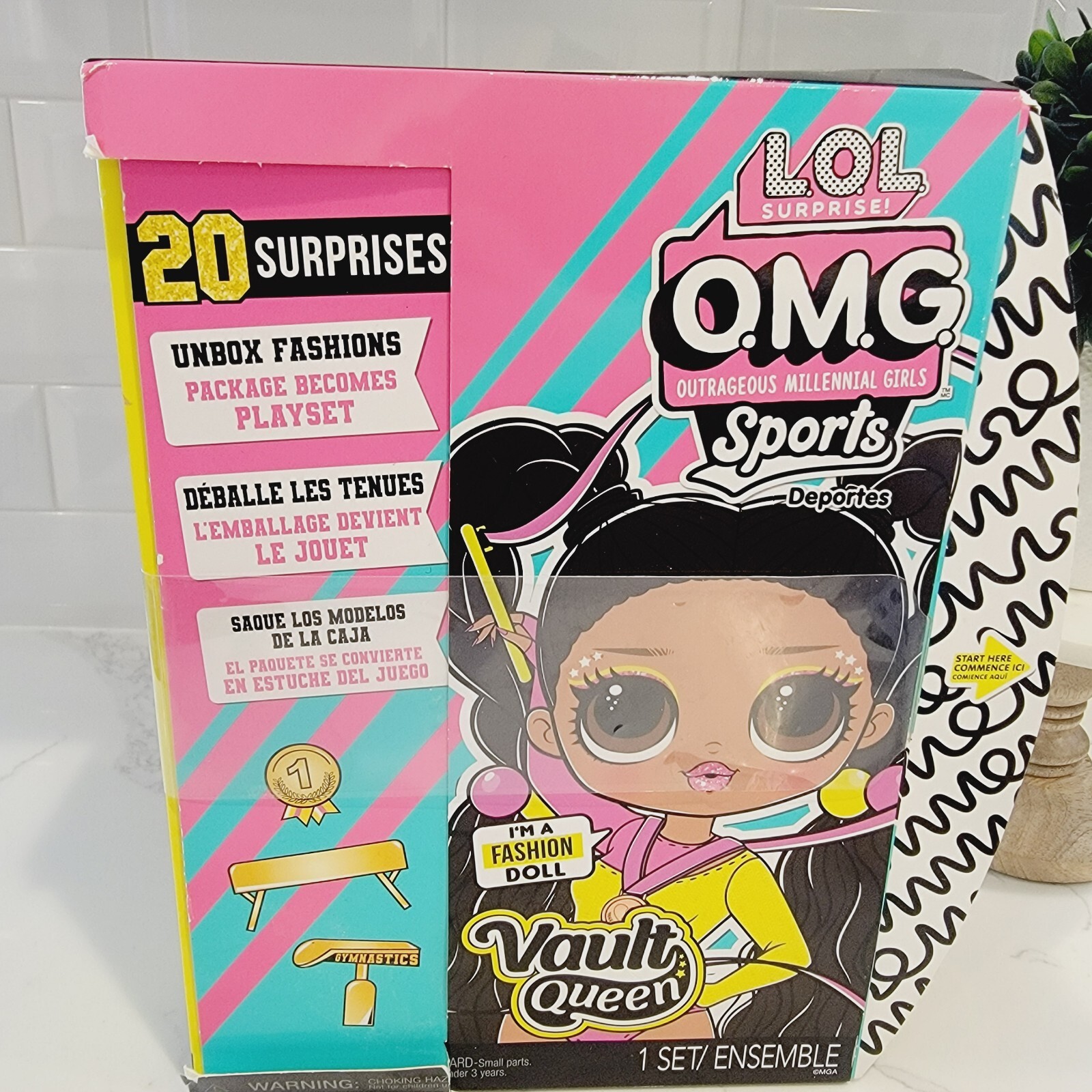 NEW LOL Surprise OMG Sports Vault Queen Fashion Doll With 20 Surprises