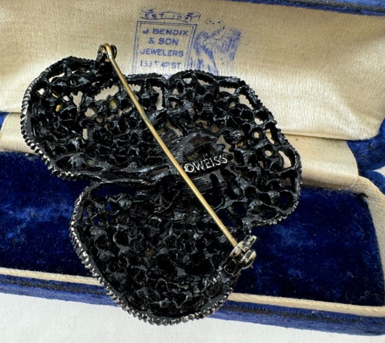 ALBERT WEISS SIGNED BLACK FRENCH JET CRYSTALS PANSY FLOWER VINTAGE LARGE BROOCH