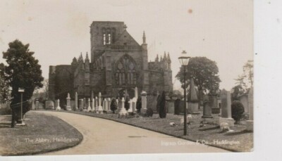 HADDINGTON, EAST LOTHIAN - THE ABBEY S/W POSTKARTE (1929) *