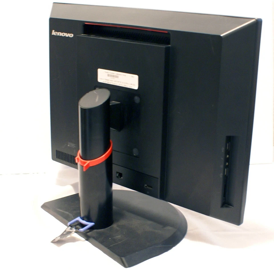 Lenovo ThinkCentre M72Z  AiO 20" PC i3-2120  3.30GHz 6GB 500GB Win10P Black Spot - Image 4 of 4