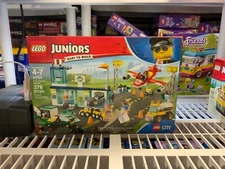Lego Juniors City Central Airport 10764 Building Kit 376 Pcs Retired Set