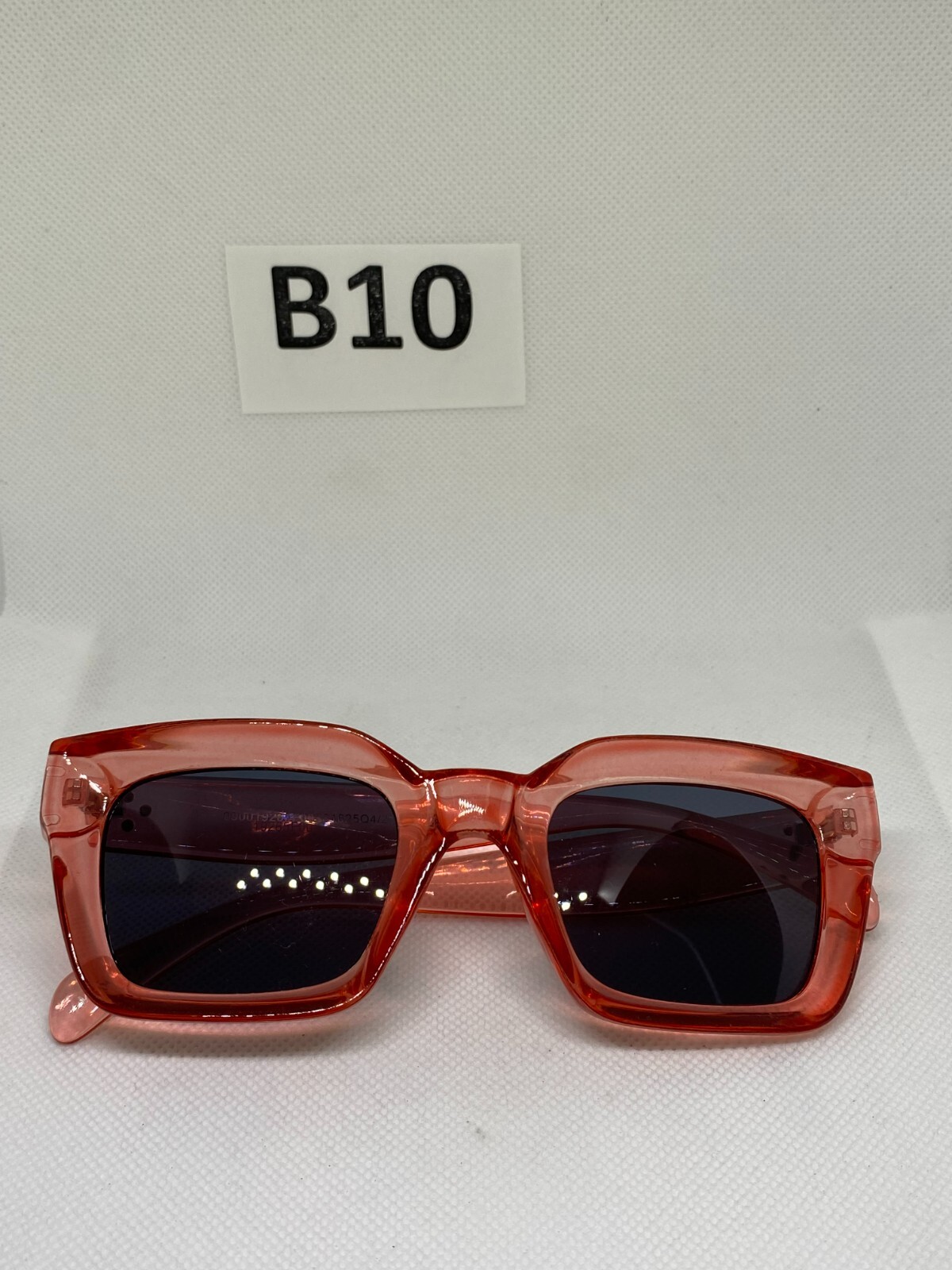 Red Sunglasses 090019265f00331625q4 Stylish and Trendy-image