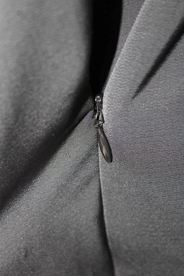 Vestido asimétrico Allsaints para mujer con cordones cuello en V sin mangas negro liso talla 4 Foto 4 de 4