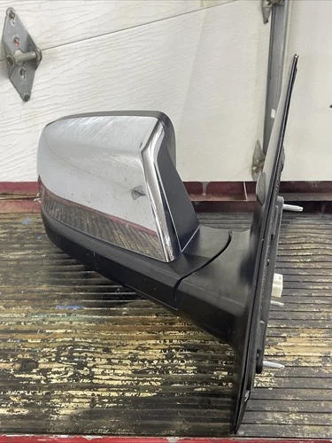 2014-2021 Toyota Tundra RH Passenger Door Mirror Side View OEM 879100C470