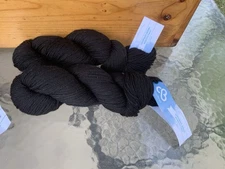 New Black Cloudborn Fibers 2 Hanks Alpaca Superwash Marino Wool Yarn  100g/220