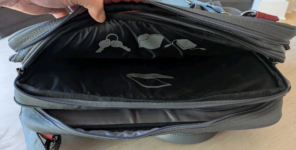 Targus Maletín Bolso para Laptop TBT04402USPW-50 Gris Rojo 15.6" Correa para el Hombro Foto 4 de 4