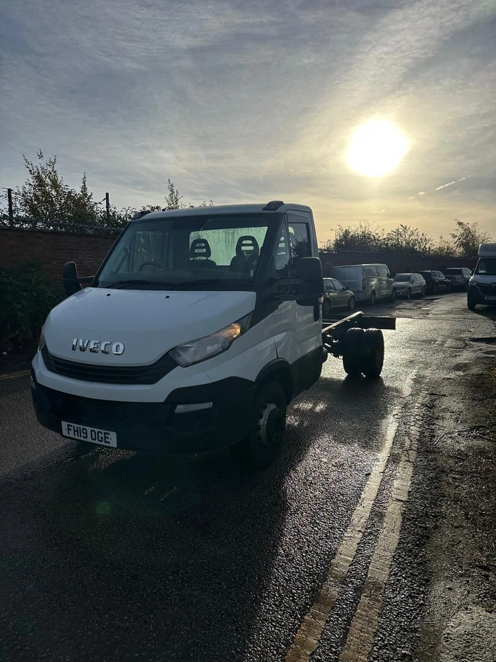 IVECO DAILY 65-180 3.0 6.5 TON CHASSIS CAB SKIP LORRY HORSE BOX SWB EURO 6 149K - Image 2 of 4