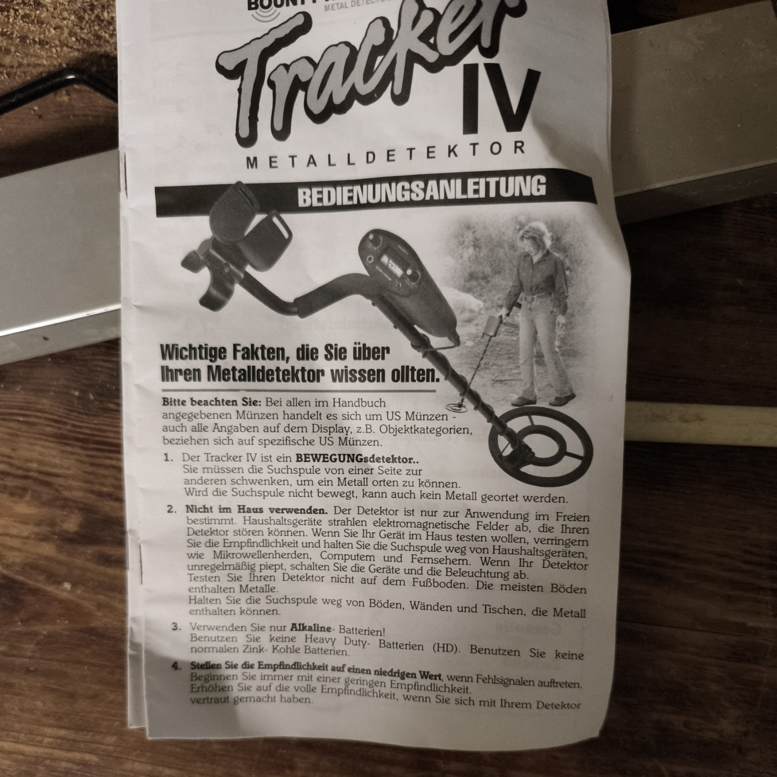 Bodyhunter Tracker IV Metal Detector with LCD Display Waterproof Mint Original Packaging