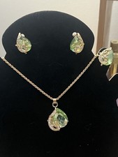 Green Crystal Teardrop 4 Pc Jewelry Set Necklace Ring Earrings Gold Tone