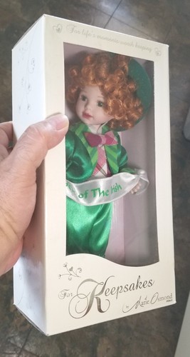 MARIE OSMOND FOR ANDENKEN LUCK OF THE IRISH 9 ZOLL PUPPE NEUER ALTER BESTAND - Bild 2 von 14