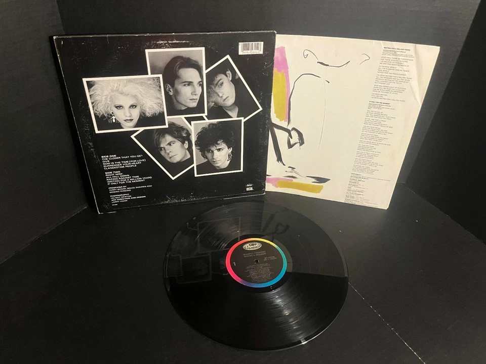 (2) MISSING PERSONS BLACK VINYL LP LOT RHYME & REASON Foto 3 de 4