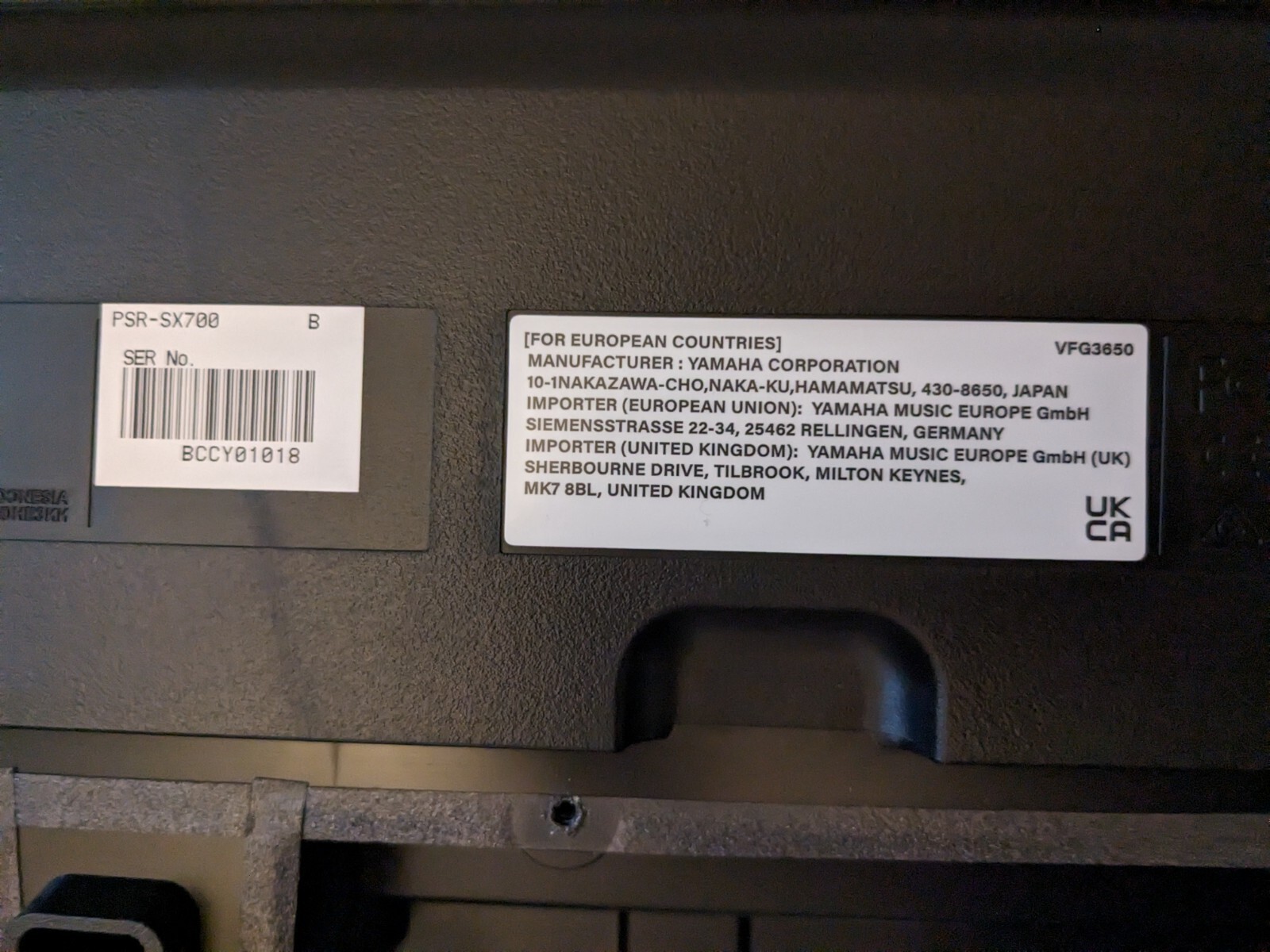 Parte tastiera arranger Yamaha PSR SX-700 - parte strumento inferiore sotto vassoio foto 3