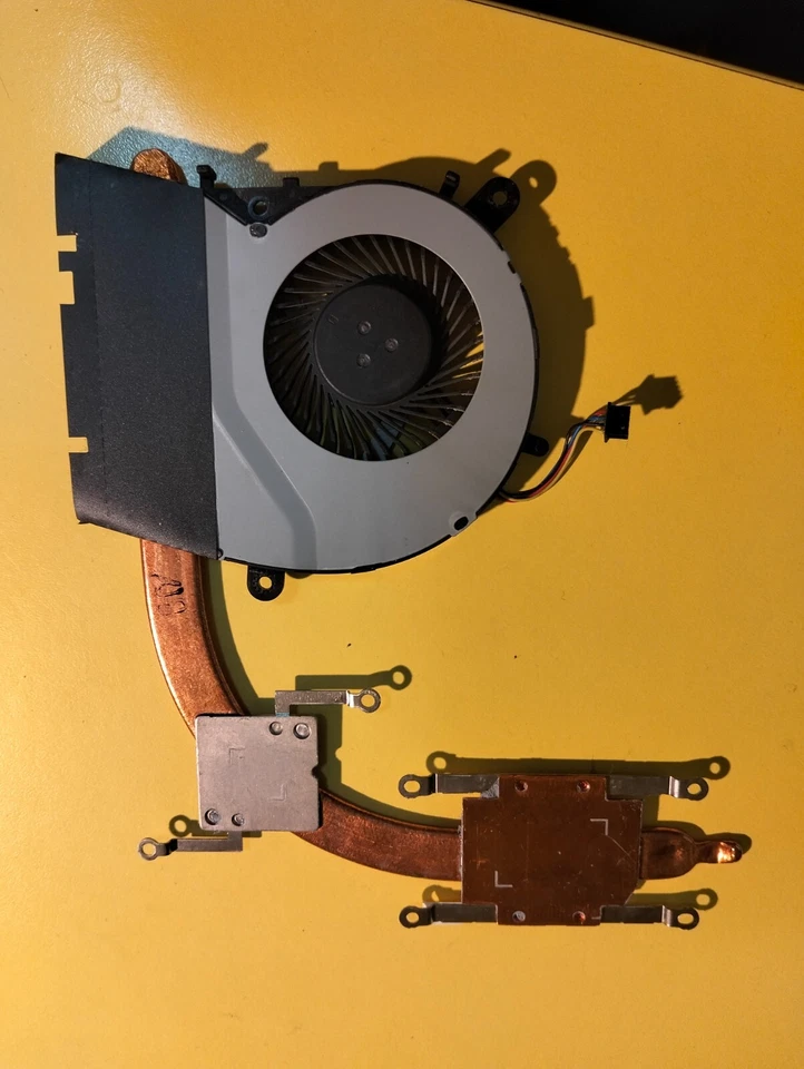 Dissipatore + ventola HEATSINK + FAN per ASUS F555QG 13N0-S9A0101 MF60070V1 - Immagine 2 di 4