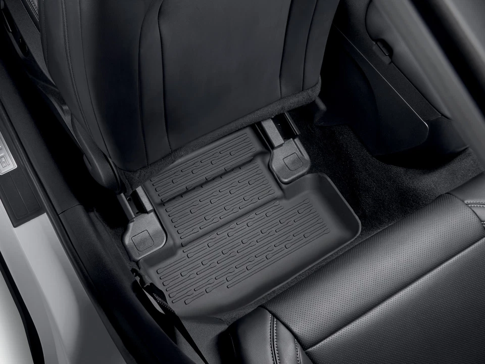 Mustang 2024-2025 All Weather Floor Liners, 4-Pc Set with Mustang Logo on Fronts Foto 2 de 3