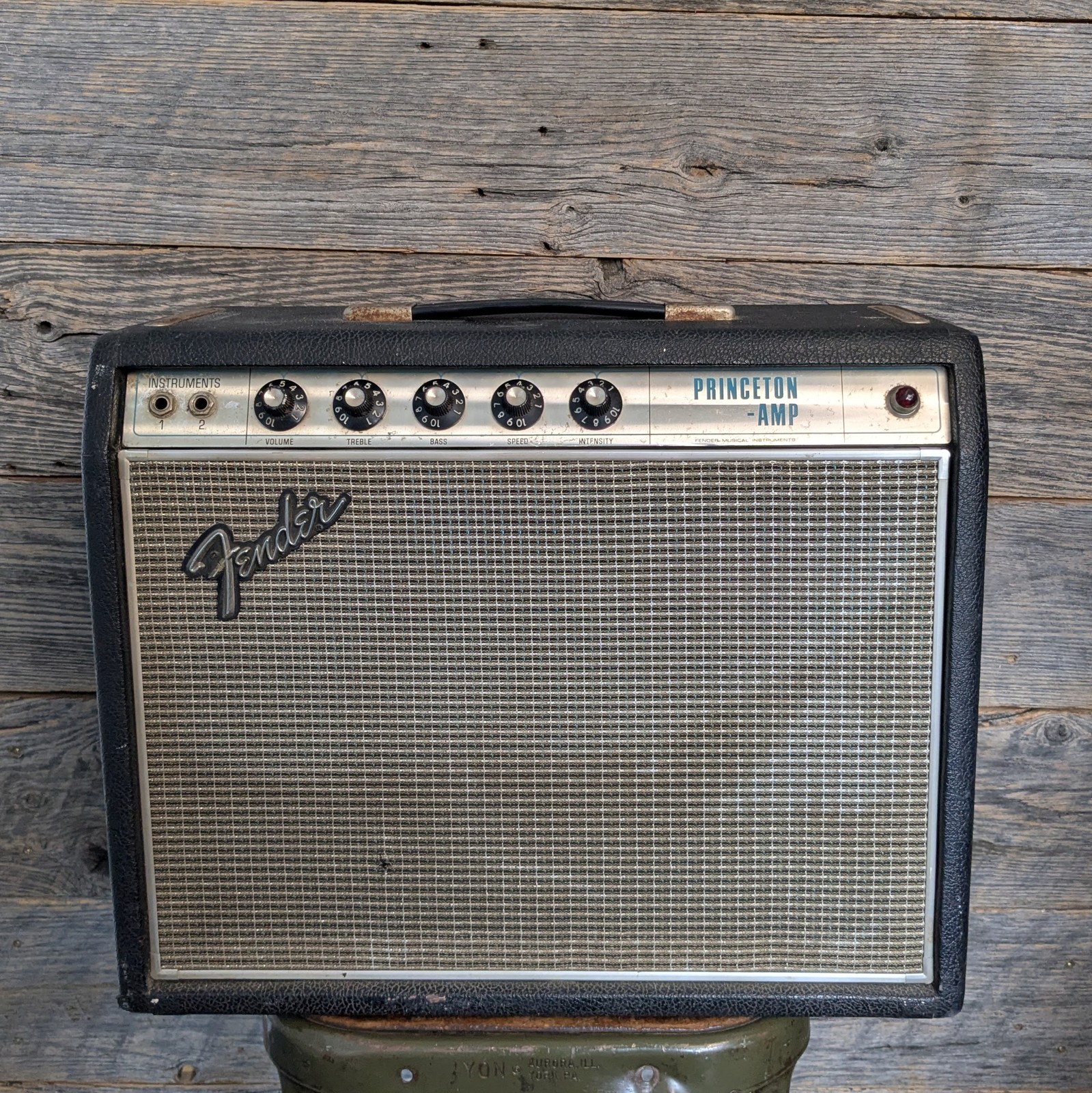 Used Fender 1969 Princeton Combo Amp w / Drip Edge Grill