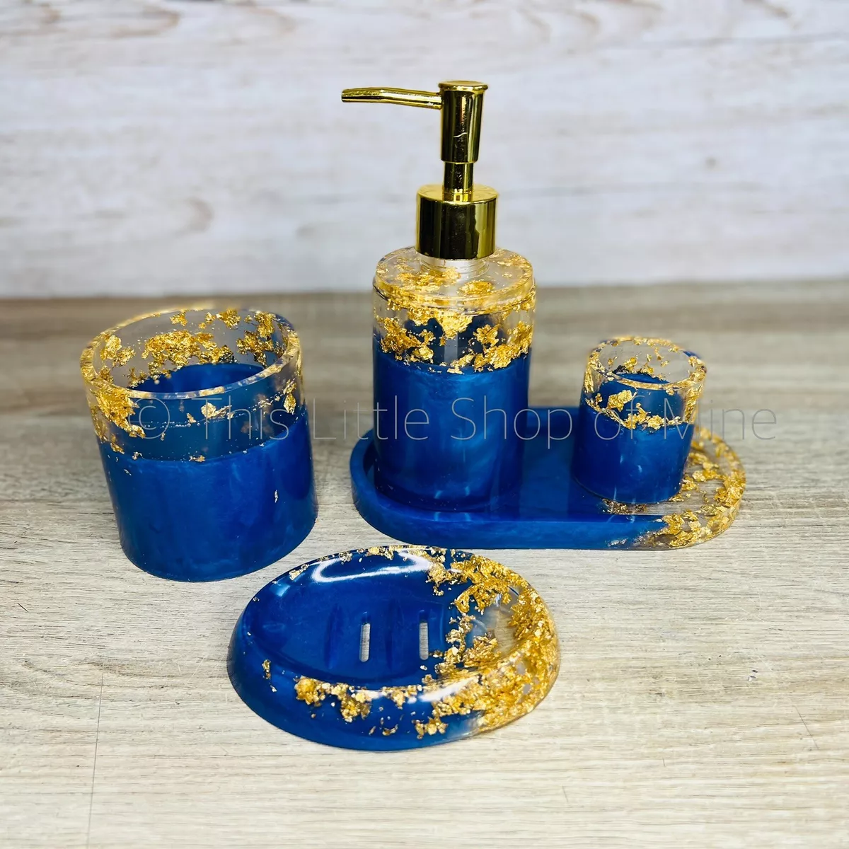 Ensemble d accessoires de salle de bain faits main bleu fonc et or savon plat d