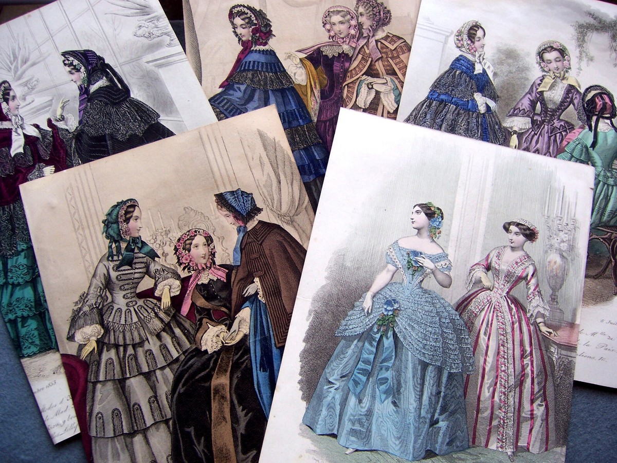 Five hand coloured engraved French fashion plates La Mode Paris