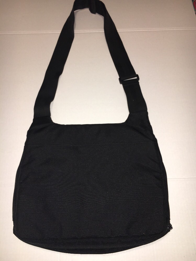 Cocoon CMB352BY Messenger Bag Fits 13" MacBook/Pro