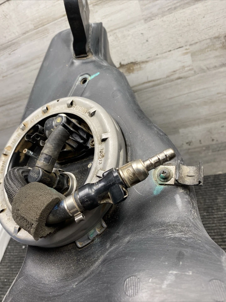 BMW R 1200 RT K26 2014 tanque de combustible usado 1033645K26KA Foto 4 de 4