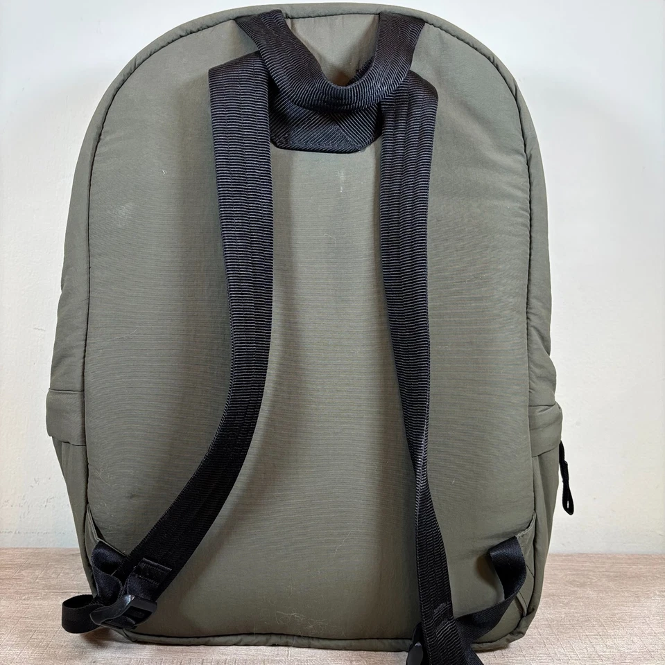 Mochila de día The North Face City Voyager campamento base verde militar negra Foto 3 de 4