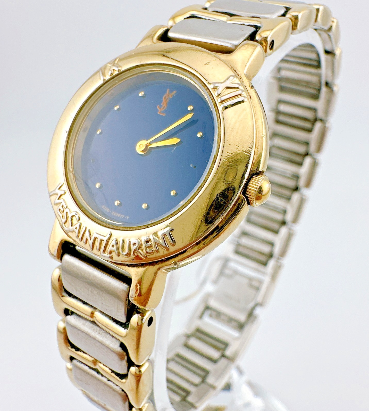 [Ecc+4] Yves Saint Laurent Orologio Donna Quarzo 2200 229789 Quarzo Blu