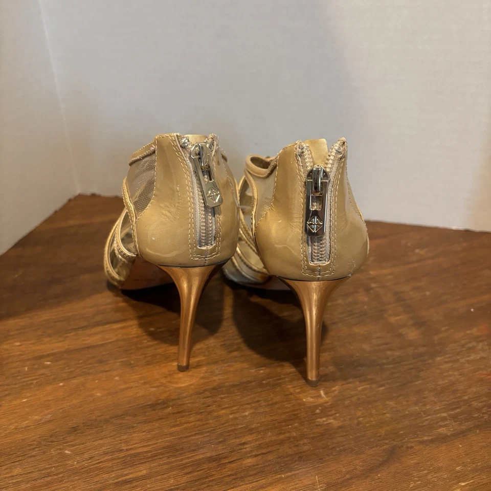 Salto Antonio Melani dourado com tiras, tamanho 6 - Imagem 2 de 4