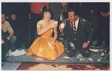MOVIES JACK LEMMON AND SHIRLEY MACLAINE AT GRAUMAN'S CHINESE THEATRE 1963