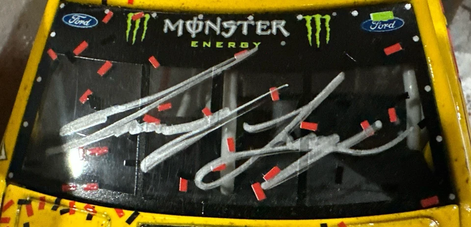 2017 Joey Logano Autographed Richmond Win Raced Version 1/24 Action Nascar - Image 3 of 4