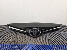 Calandre Toyota AVENSIS