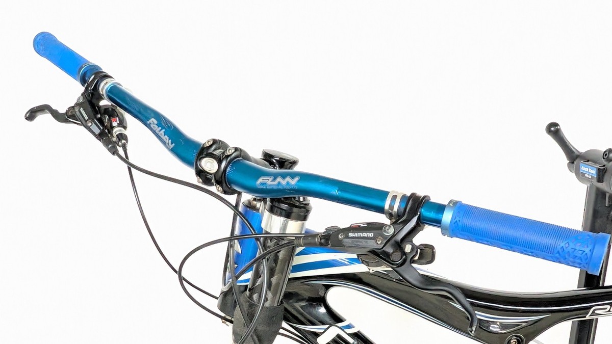 Upgraded Cannondale Rush Carbon Fiber Mountain Bike Medium (18