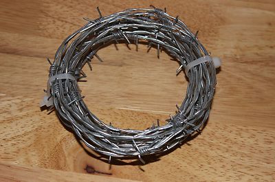 10 FEET BARB WIRE, BARBED WIRE NEW BEKAERT 18 GAUGE 4 POINT CRAFTS *MADE IN USA*