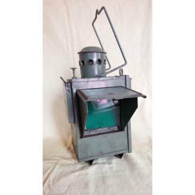 Rare item, used by the former Japanese army, kerosene type signal