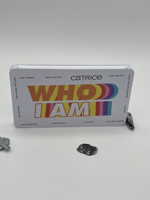 Catrice WHO I AM Eyeshadow & Face Palette, Lidschatten. C01 You Are Magic, Neu