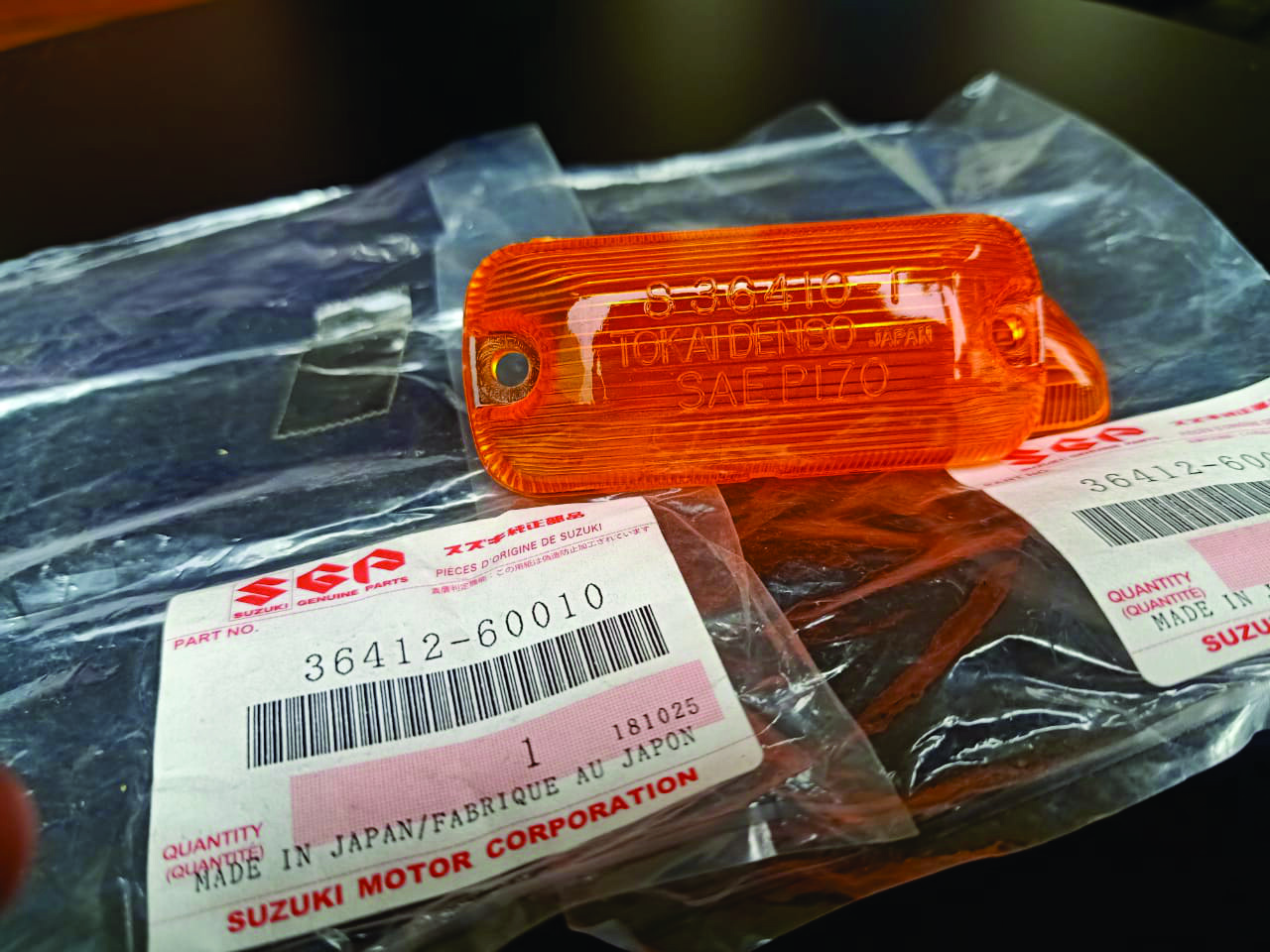SUZUKI LJ10 LJ20 LJ50 SJ20 LJ80 JIMNY SIDE MARKER TURN SIGNAL LENS