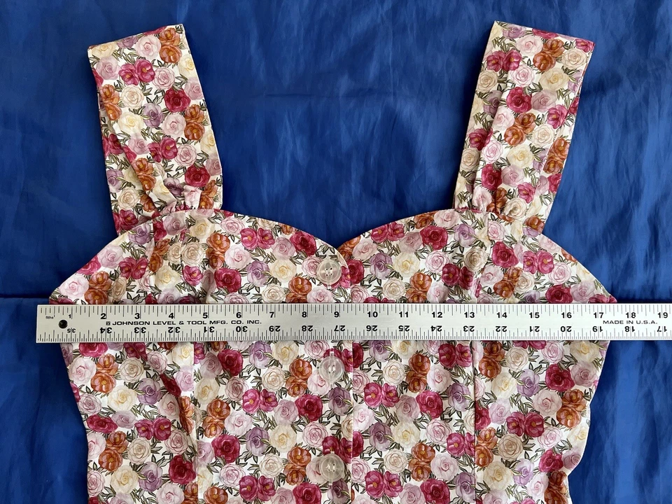 Camiseta sin mangas recortada Liberty London “Covent Garden” de popelina de algodón floral US8 USADA EN EXCELENTE ESTADO Foto 3 de 4