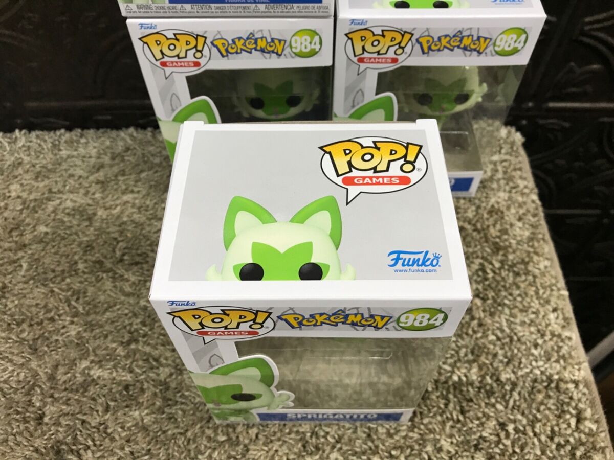 Funko Pop! Pokemon Sprigatito Vinyl Figure #984 889698751902 Funko Pop! Pokemon Sprigatito Vinyl Figure #984 889698751902