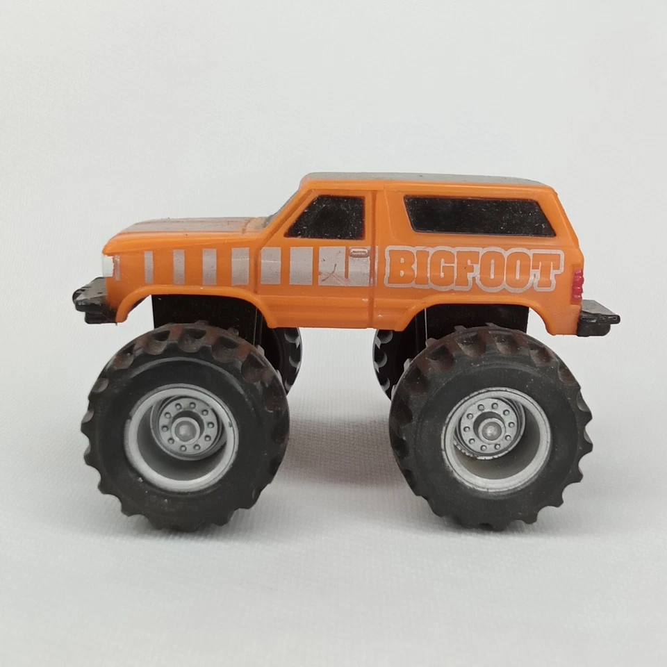 Juguete Happy Meal de plástico naranja vintage Monster Truck Bigfoot McDonald's 1987 Foto 3 de 4
