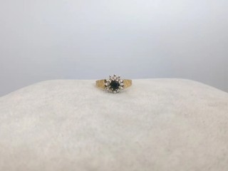 Vintage 18ct Yellow Gold Sapphire and Diamond Cluster Ring Size N 1975 4.4g