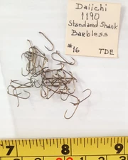50 DAIICHI Size 16 #1190 Hooks wide Gap Down Eye Dry Fly Tying Hooks