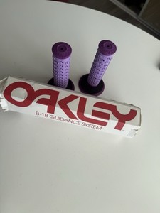 Oakley B1b Grips | eBay