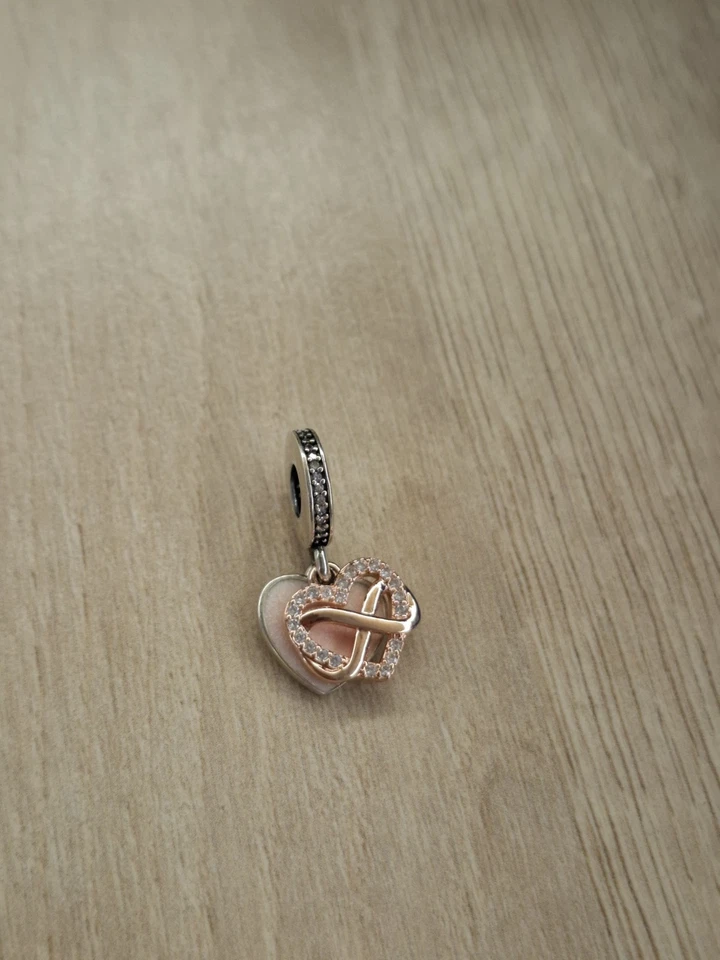 Pandora Funkelndes Unendlichkeits-Herz Charm-Anhänger